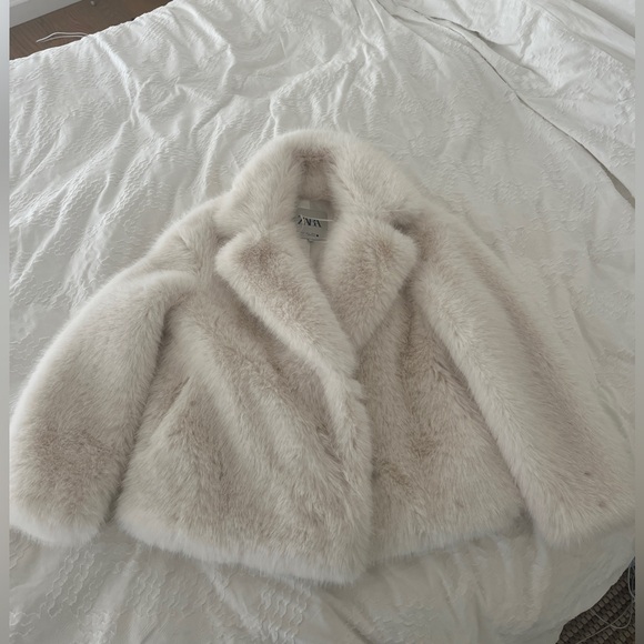 Faux fur jacket Zara Woman Collection - Picture 5 of 6